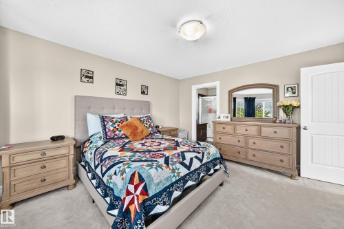 301 Sheridan Way, Leduc, AB - Indoor Photo Showing Bedroom