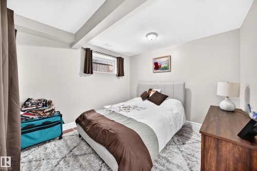 301 Sheridan Way, Leduc, AB - Indoor Photo Showing Bedroom