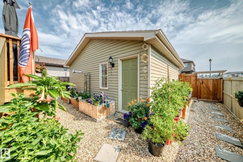 301 Sheridan Way, Leduc, AB - Outdoor