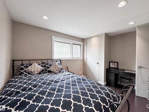 71 Lancaster Crescent, St. Albert, AB - Indoor Photo Showing Bedroom