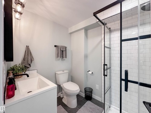 71 Lancaster Crescent, St. Albert, AB - Indoor Photo Showing Bathroom