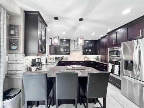 71 Lancaster Crescent, St. Albert, AB - Indoor Photo Showing Kitchen With Stainless Steel Kitchen With Upgraded Kitchen