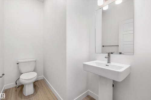 4178 Kinglet Drive Nw, Edmonton, AB - Indoor Photo Showing Bathroom