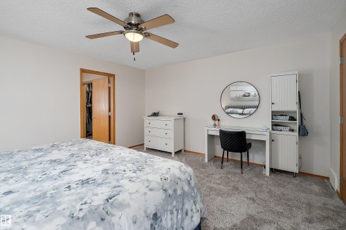 1 Linksview Cl, Spruce Grove, AB - Indoor Photo Showing Bedroom