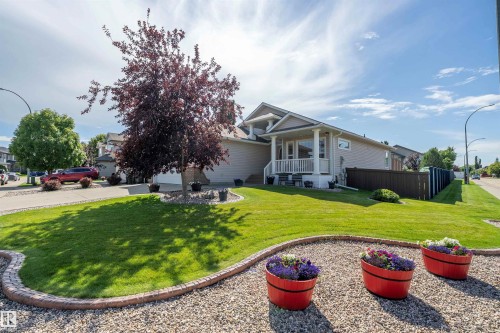 1 Linksview Cl, Spruce Grove, AB - Outdoor