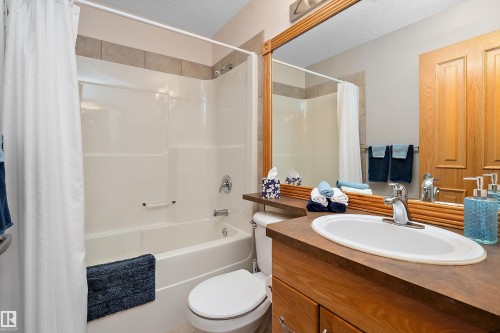 1 Linksview Cl, Spruce Grove, AB - Indoor Photo Showing Bathroom