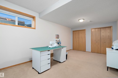 1 Linksview Cl, Spruce Grove, AB - Indoor
