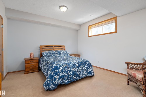 1 Linksview Cl, Spruce Grove, AB - Indoor Photo Showing Bedroom