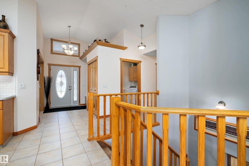 1 Linksview Cl, Spruce Grove, AB - Indoor Photo Showing Other Room