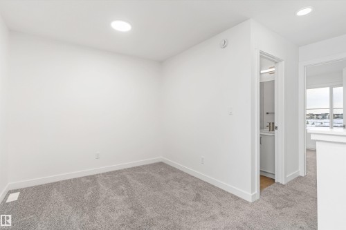 20808 40 Avenue Nw, Edmonton, AB - Indoor Photo Showing Other Room