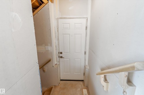 20808 40 Avenue Nw, Edmonton, AB - Indoor Photo Showing Other Room