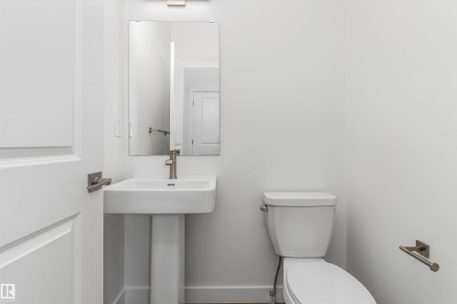 20808 40 Avenue Nw, Edmonton, AB - Indoor Photo Showing Bathroom