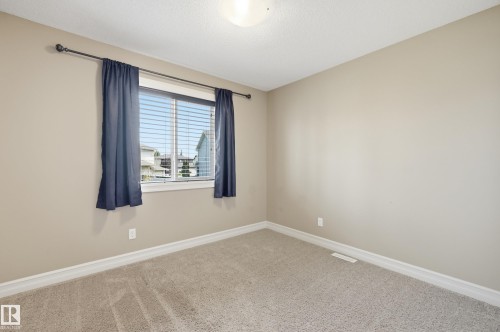 49 Navajo Ln, Fort Saskatchewan, AB - Indoor Photo Showing Other Room