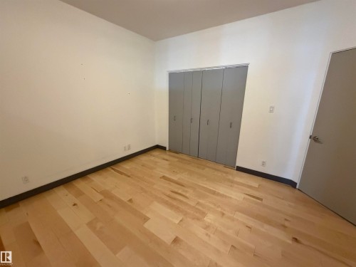 #212 10009 102 Av Nw, Edmonton, AB 