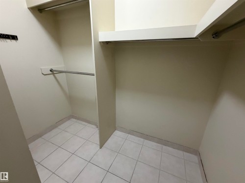 #212 10009 102 Av Nw, Edmonton, AB 