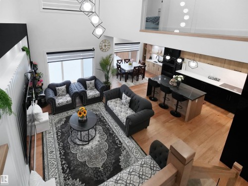 2928 1 Avenue Sw, Edmonton, AB - Indoor