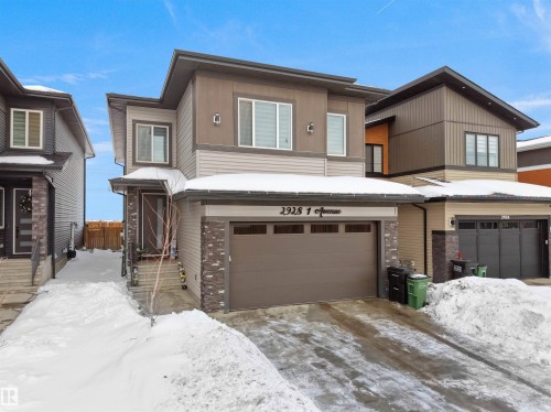 2928 1 Avenue Sw, Edmonton, AB - Outdoor With Facade