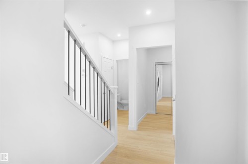 18959 28 Avenue Nw, Edmonton, AB - Indoor Photo Showing Other Room