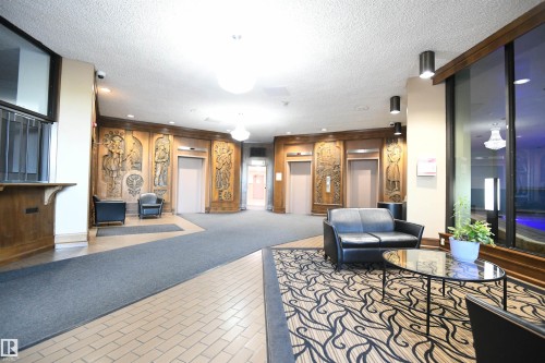 The grand and open front lobby is striking.  With on site office staff during the day, convenience, service, and security are maximized for the residents - #1305 13910 Stony Plain Rd Nw, Edmonton, AB - Indoor Photo Showing Other Room