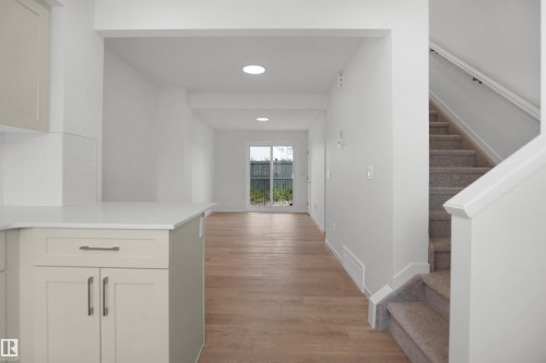 #11 531 Merlin Landing Ld Nw, Edmonton, AB - Indoor Photo Showing Other Room