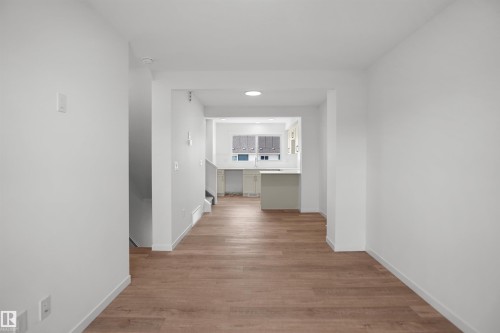 #11 531 Merlin Landing Ld Nw, Edmonton, AB - Indoor Photo Showing Other Room
