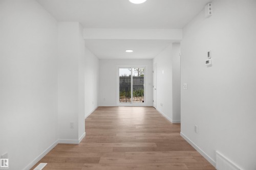 #11 531 Merlin Landing Ld Nw, Edmonton, AB - Indoor Photo Showing Other Room