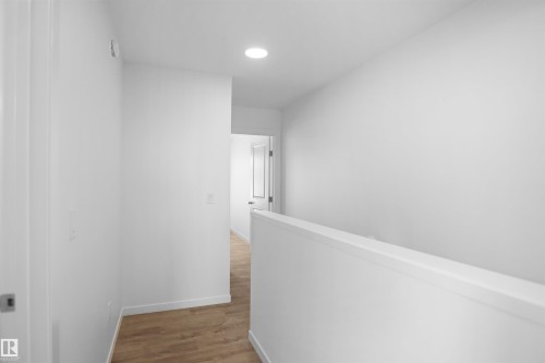 #48 1009 Cy Becker Rd Nw, Edmonton, AB - Indoor Photo Showing Other Room