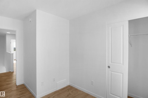 #48 1009 Cy Becker Rd Nw, Edmonton, AB - Indoor Photo Showing Other Room