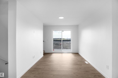 #48 1009 Cy Becker Rd Nw, Edmonton, AB - Indoor Photo Showing Other Room