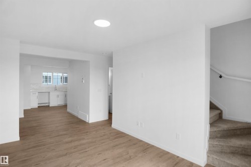 #48 1009 Cy Becker Rd Nw, Edmonton, AB - Indoor Photo Showing Other Room
