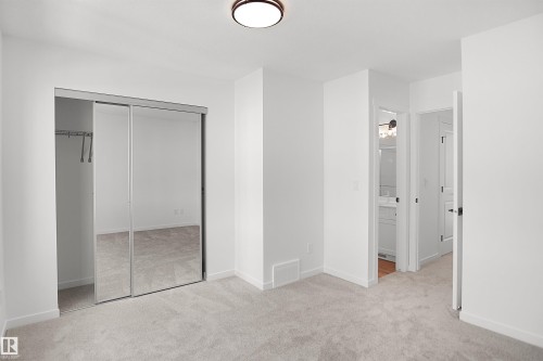 7060 Rosenthal Drive Nw, Edmonton, AB - Indoor