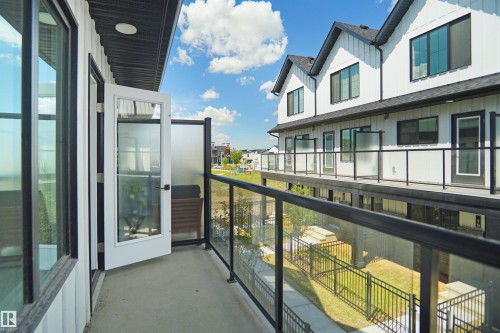 7060 Rosenthal Drive Nw, Edmonton, AB - Outdoor With Exterior