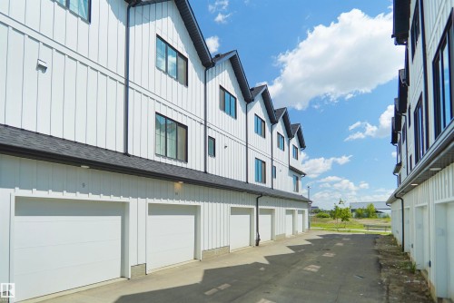 7060 Rosenthal Drive Nw, Edmonton, AB - Outdoor With Exterior