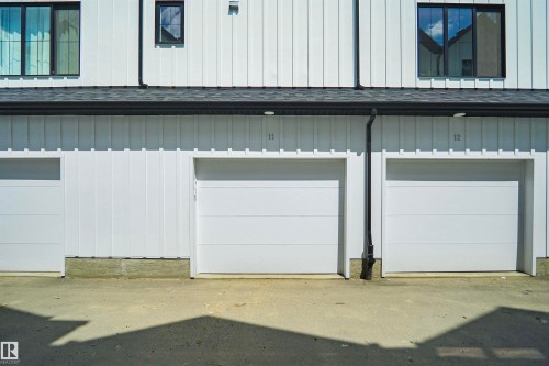 7060 Rosenthal Drive Nw, Edmonton, AB - Outdoor With Exterior