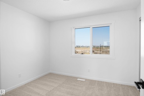 532 Uplands Drive Nw, Edmonton, AB - Indoor Photo Showing Other Room