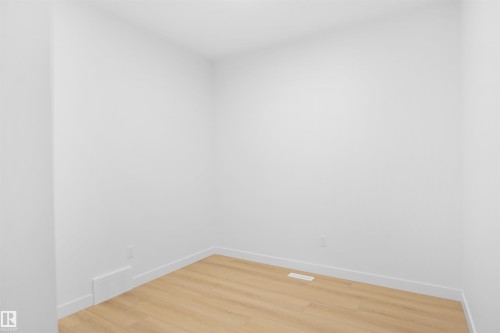581 Ashgrove Circle, Leduc, AB - Indoor Photo Showing Other Room