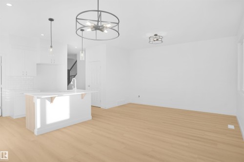 581 Ashgrove Circle, Leduc, AB - Indoor Photo Showing Other Room