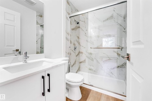 #107 9760 176 St Nw, Edmonton, AB - Indoor Photo Showing Bathroom