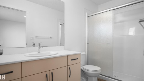 #59 17319 5 St Ne, Edmonton, AB - Indoor Photo Showing Bathroom