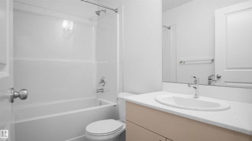 #59 17319 5 St Ne, Edmonton, AB - Indoor Photo Showing Bathroom