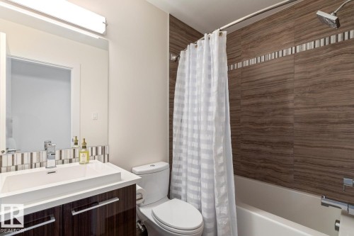 #1201 11969 Jasper Av Nw, Edmonton, AB - Indoor Photo Showing Bathroom