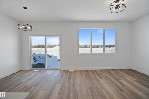 583 Ashgrove Circle, Leduc, AB - Indoor Photo Showing Other Room