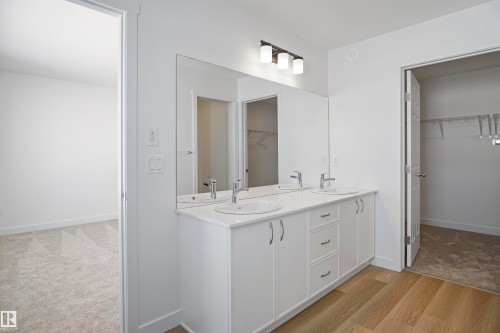 583 Ashgrove Circle, Leduc, AB - Indoor Photo Showing Bathroom