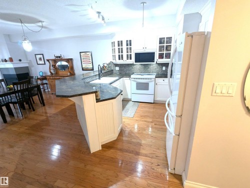 #302 9811 96A St Nw, Edmonton, AB - Indoor