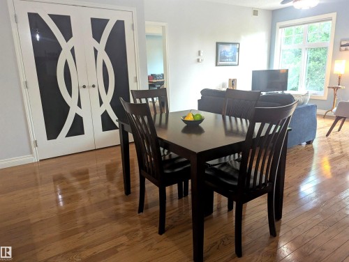 #302 9811 96A St Nw, Edmonton, AB - Indoor Photo Showing Dining Room