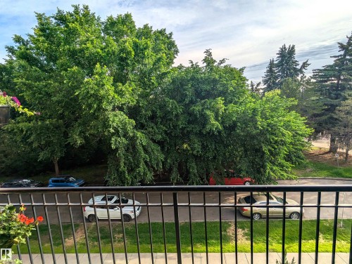 #302 9811 96A St Nw, Edmonton, AB - Outdoor