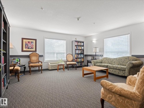#223 9008 99 Av Nw, Edmonton, AB - Indoor Photo Showing Living Room