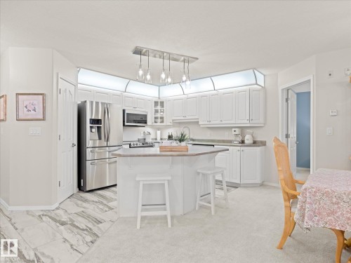 #223 9008 99 Av Nw, Edmonton, AB - Indoor Photo Showing Kitchen