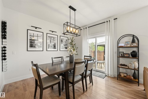 3837 Robins Crescent Nw, Edmonton, AB - Indoor Photo Showing Dining Room