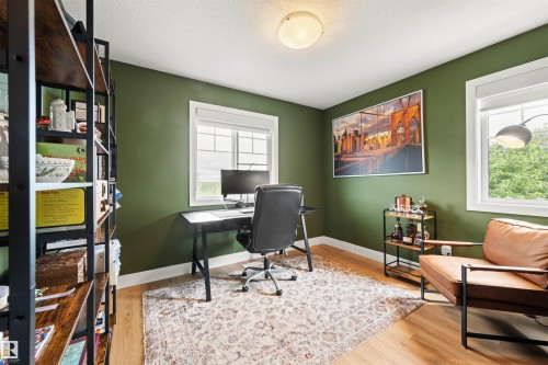 3837 Robins Crescent Nw, Edmonton, AB - Indoor Photo Showing Office